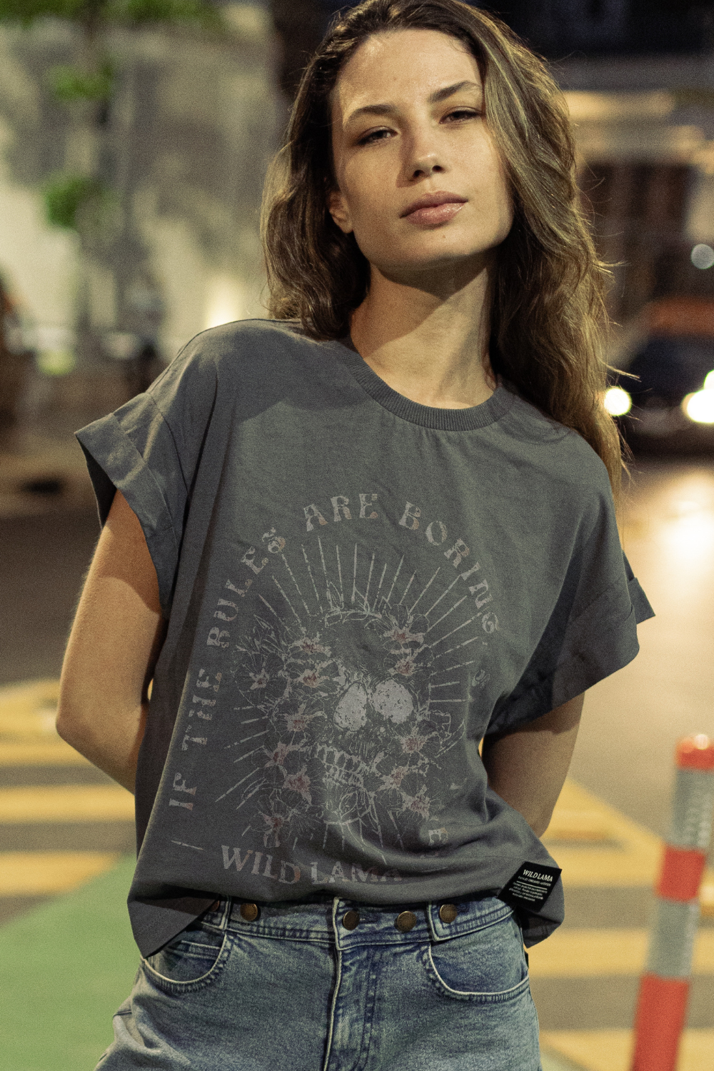 Polera Nirva Organica Gris Mujer Wild Lama