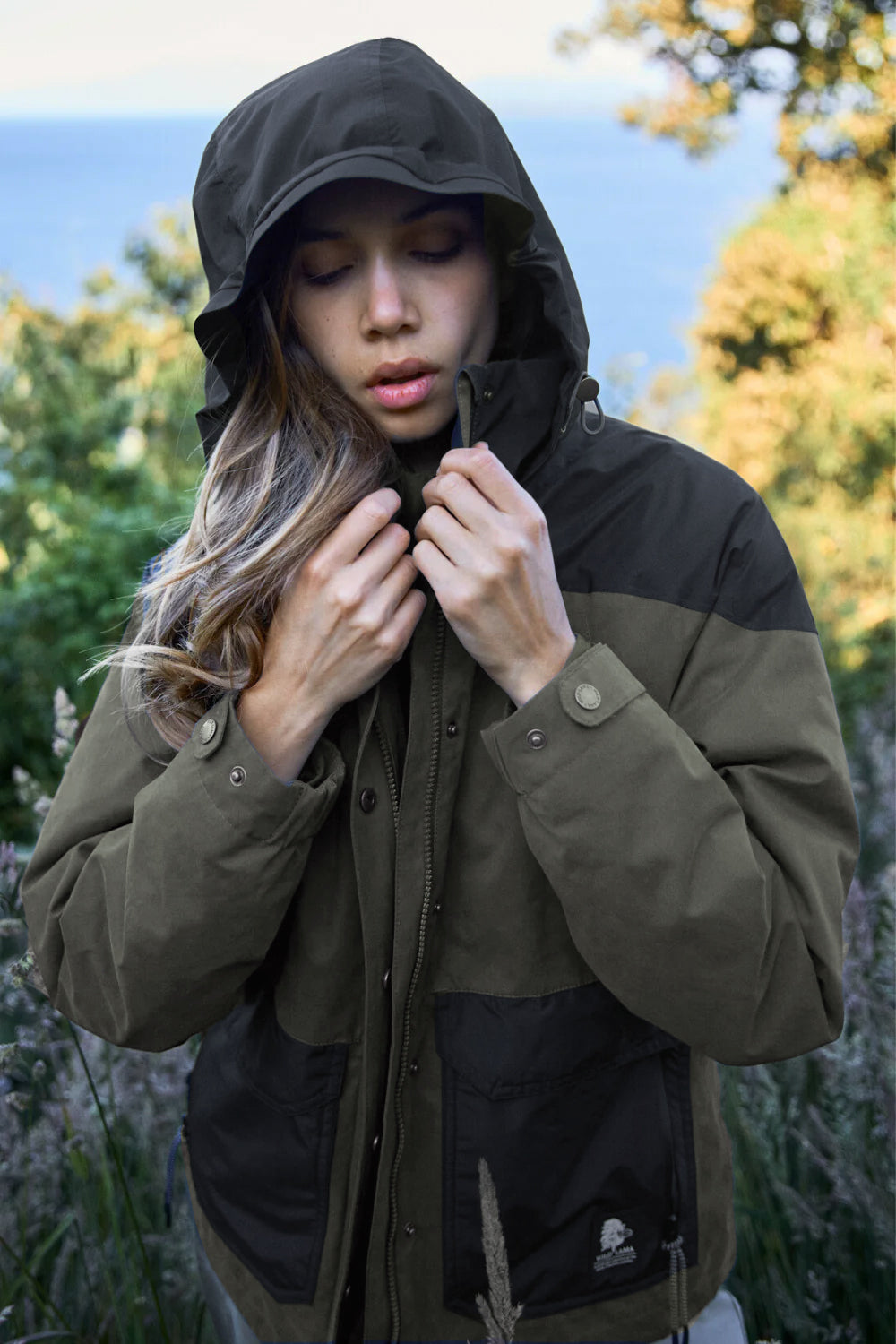 Parka Ruga Reciclada Verde Militar Mujer Wild Lama