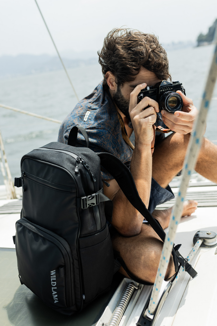 Mochila Travel Nera Reciclada Negra 16 Lts.