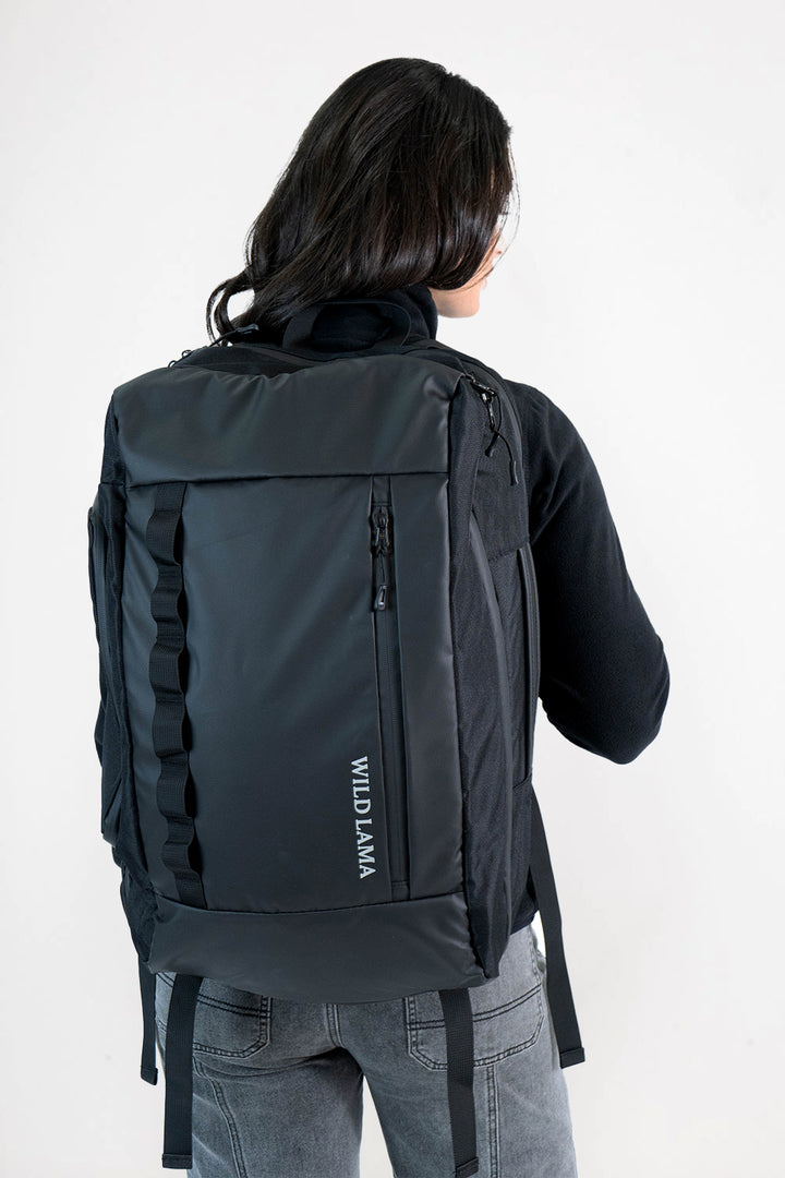 Mochila Travel Duma Reciclada Negra 40L