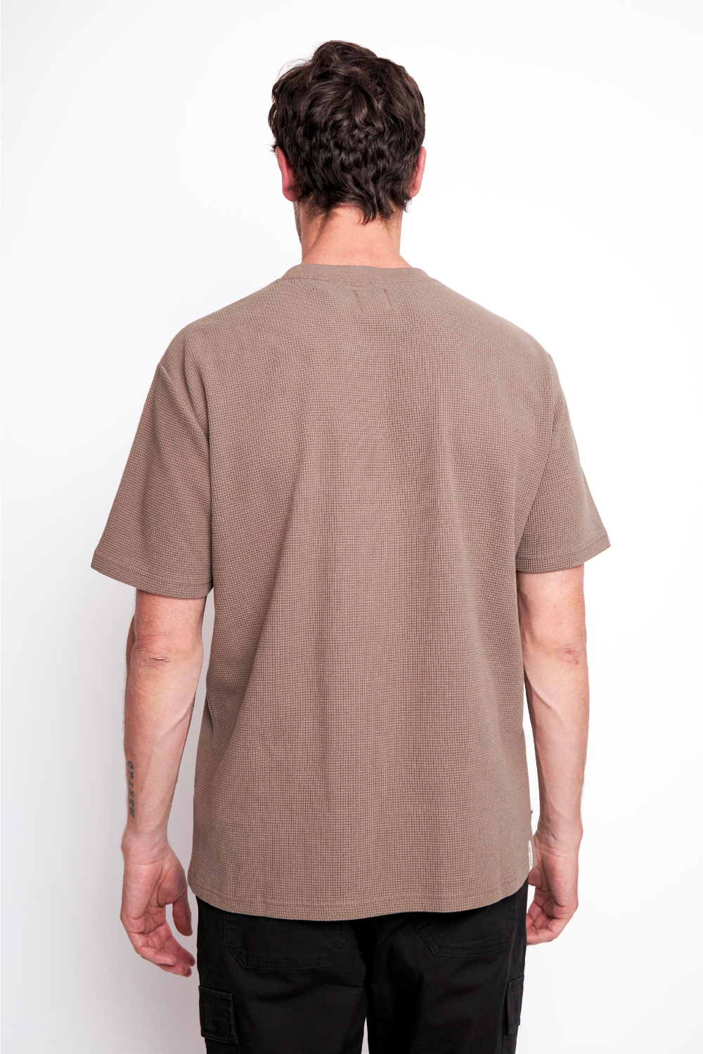 Polera Pater Orgánica Café Hombre