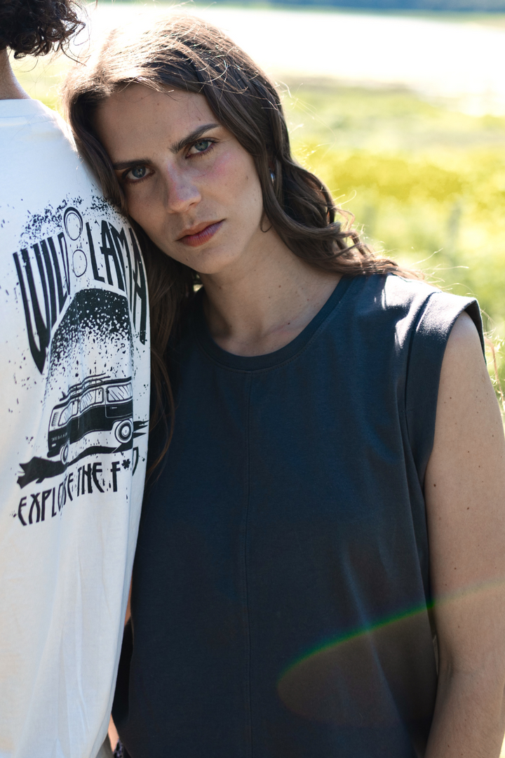 Polera Pupa Orgánica Gris Mujer