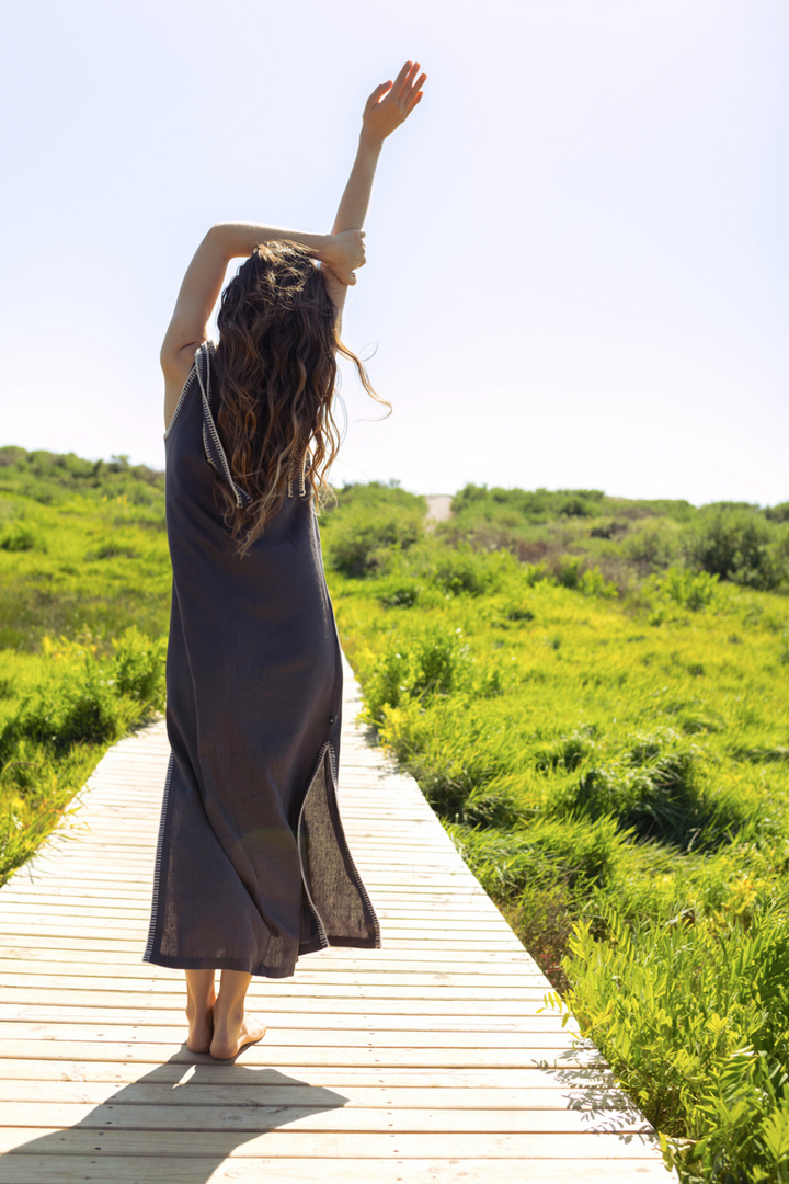 Vestido Bela Con Lino Gris Oscuro Mujer