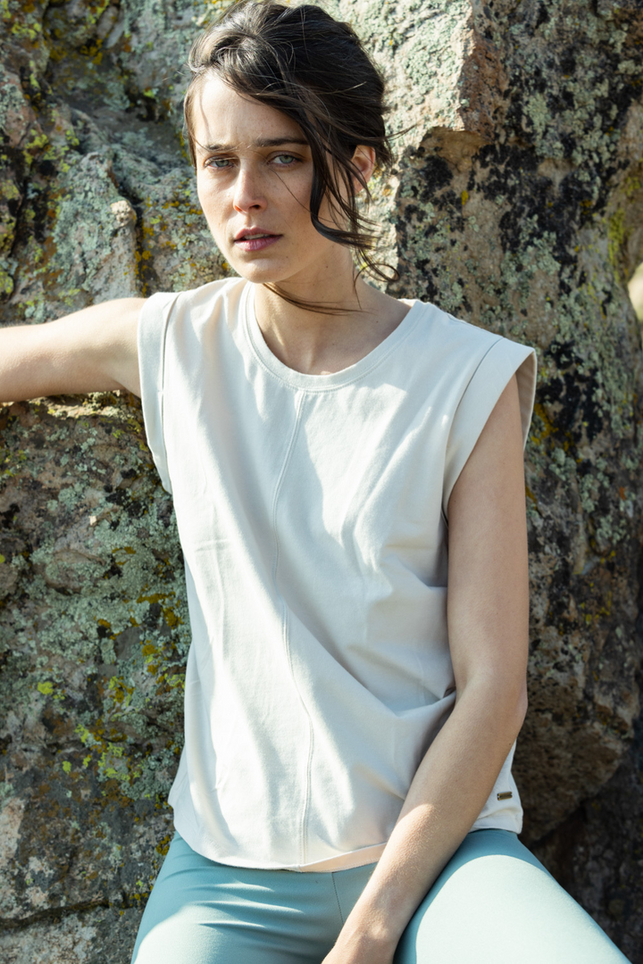 Polera Pupa Orgánica Beige Mujer