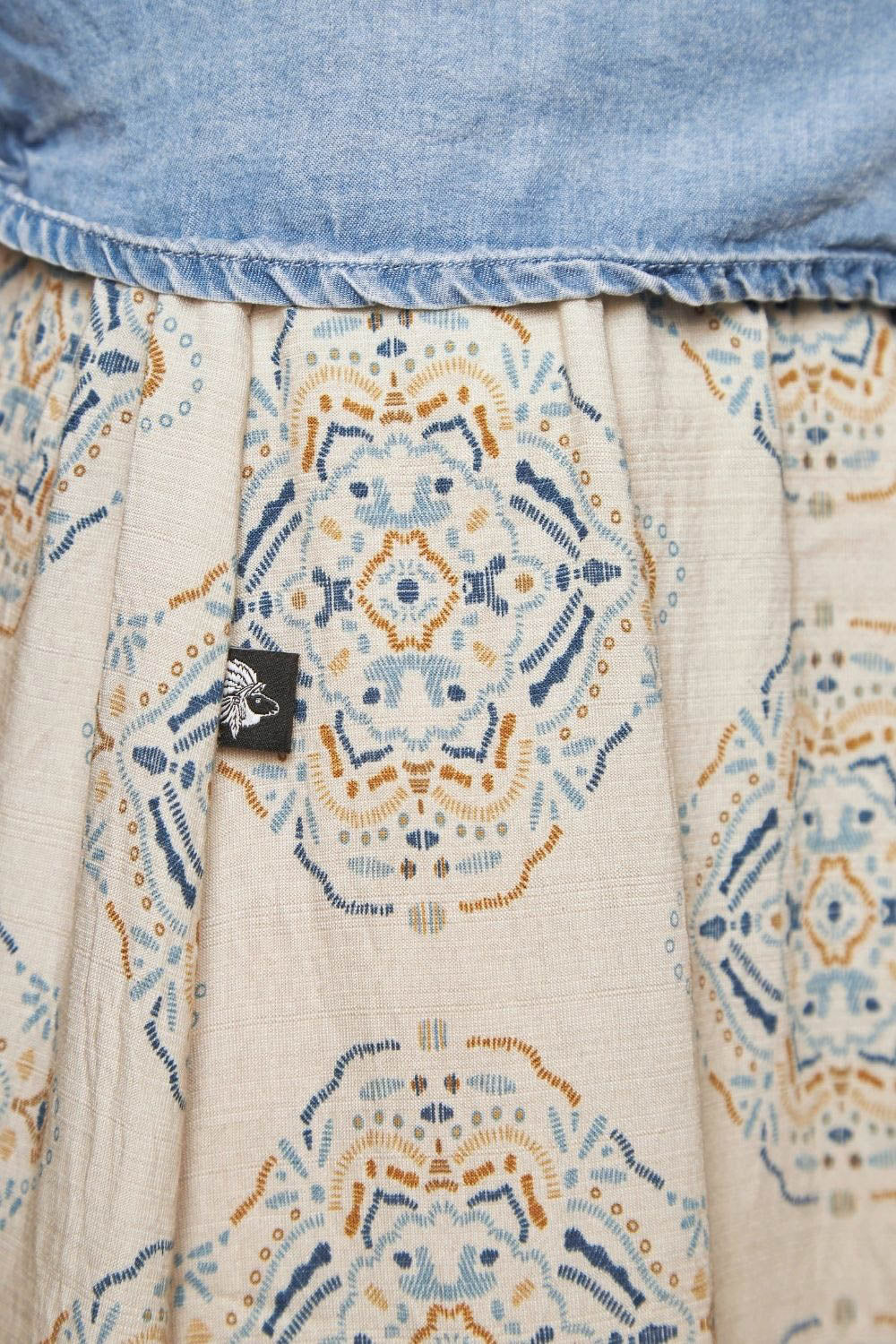 Falda Ina Beige Mujer