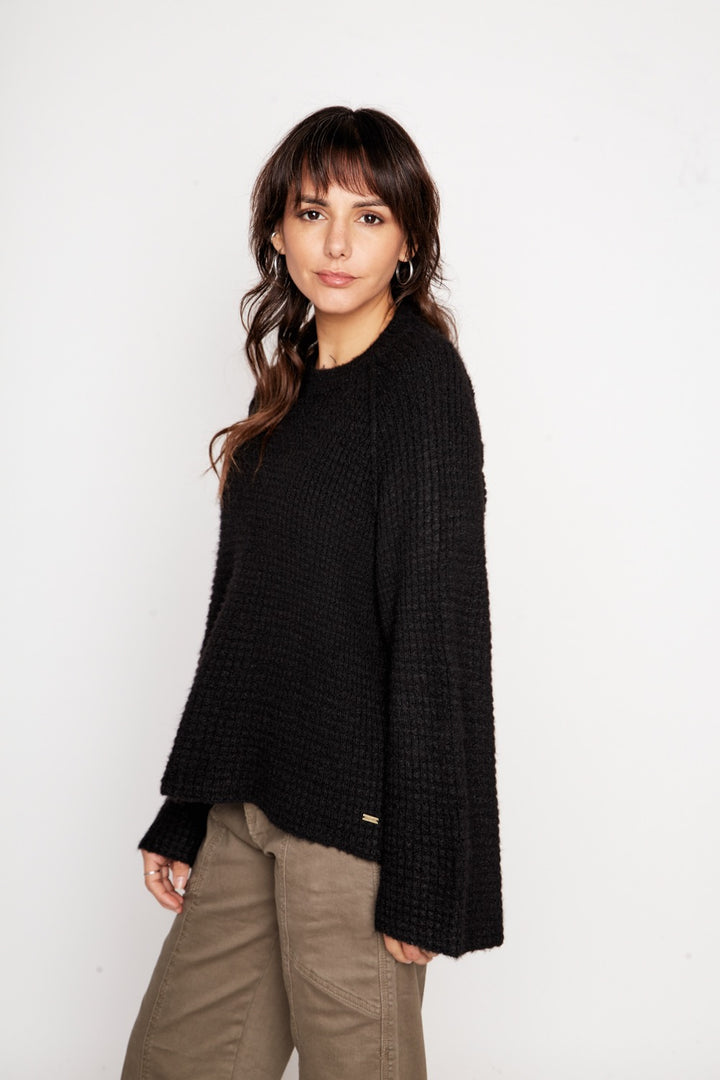 Sweater Akebia Reciclado Negro Mujer