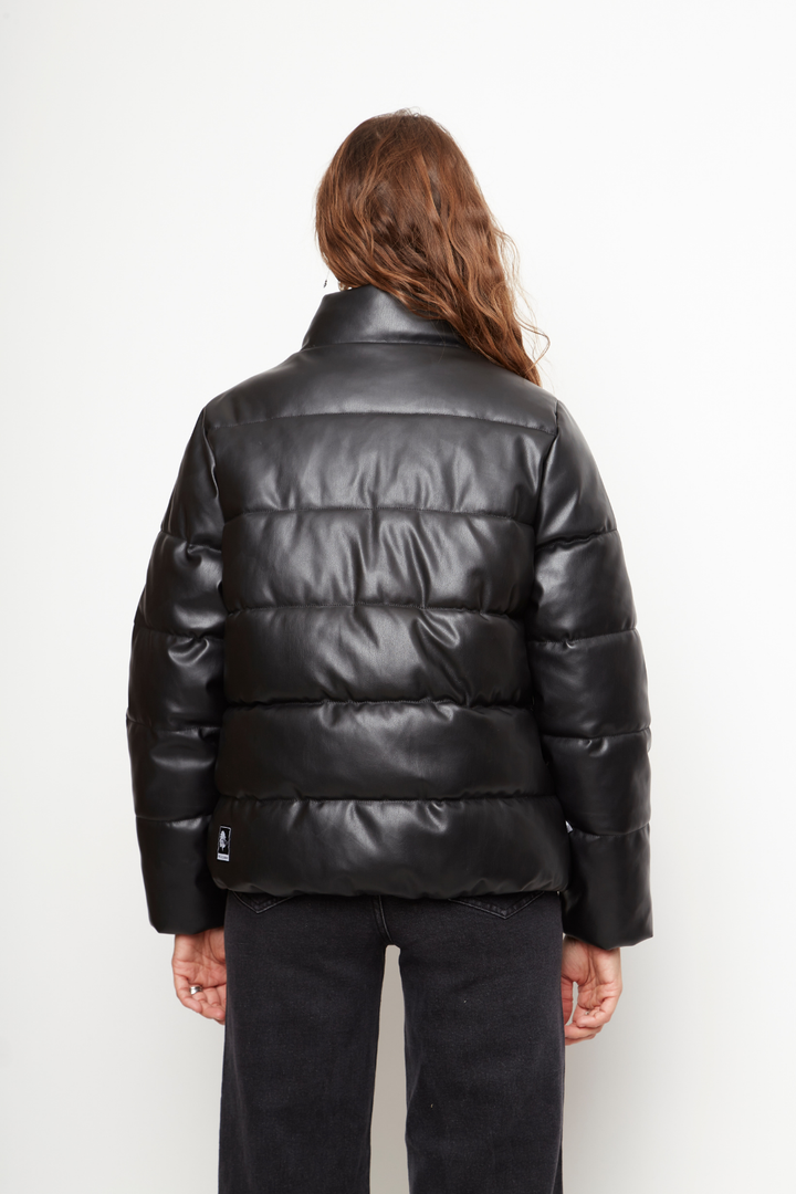 Parka Chic Puffa PU Orgánica Negra Mujer