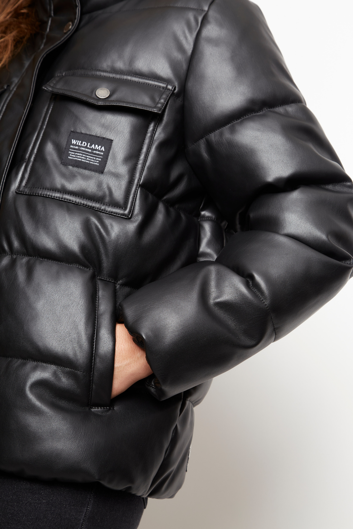Parka Chic Puffa PU Orgánica Negra Mujer