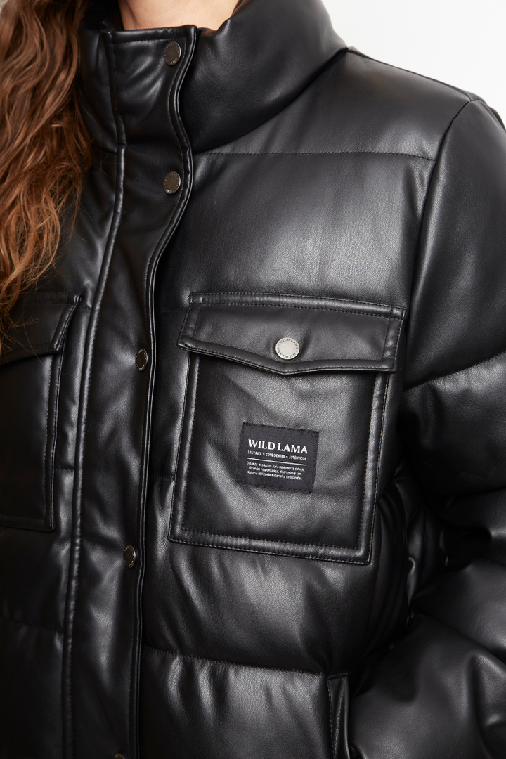 Parka Chic Puffa PU Orgánica Negra Mujer