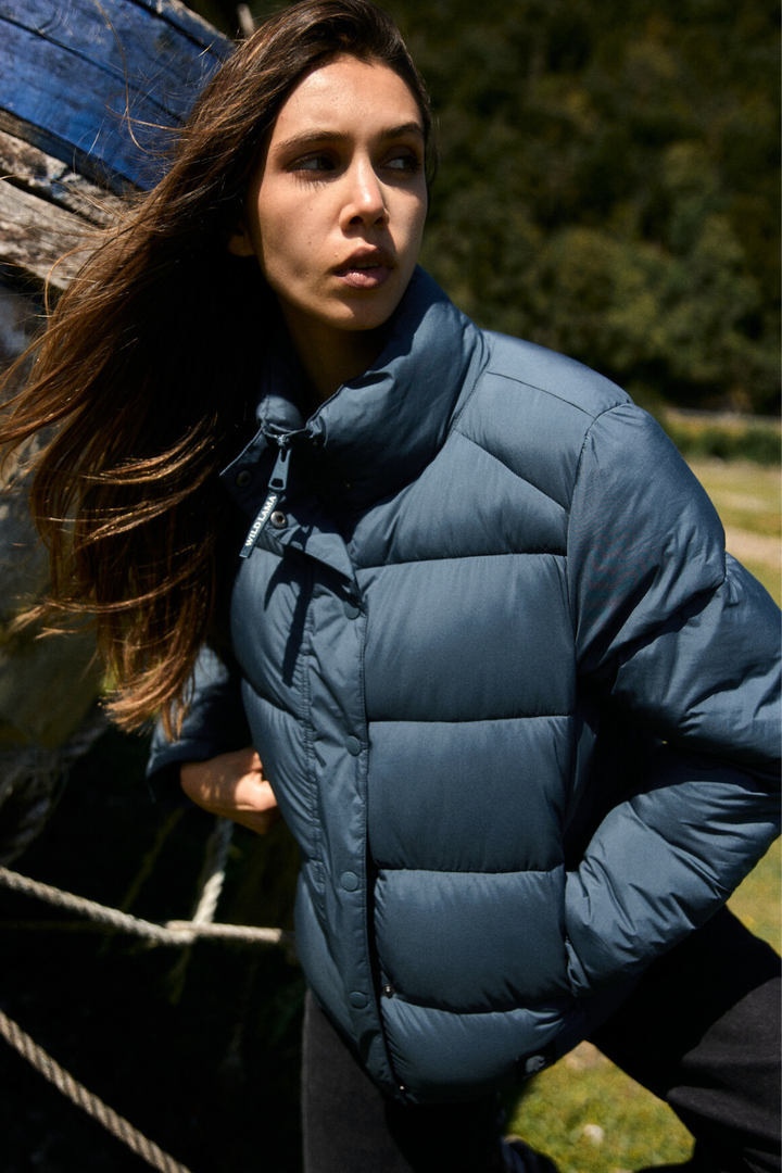 Parka Essential Reciclada Gris Azulado Mujer