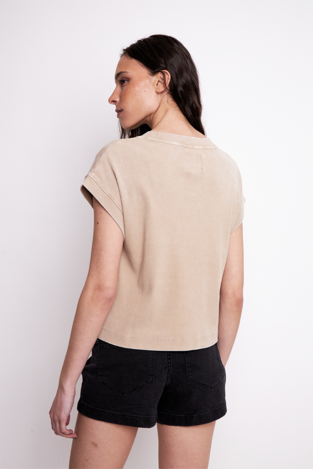 Polera Elis Orgánica Beige Mujer