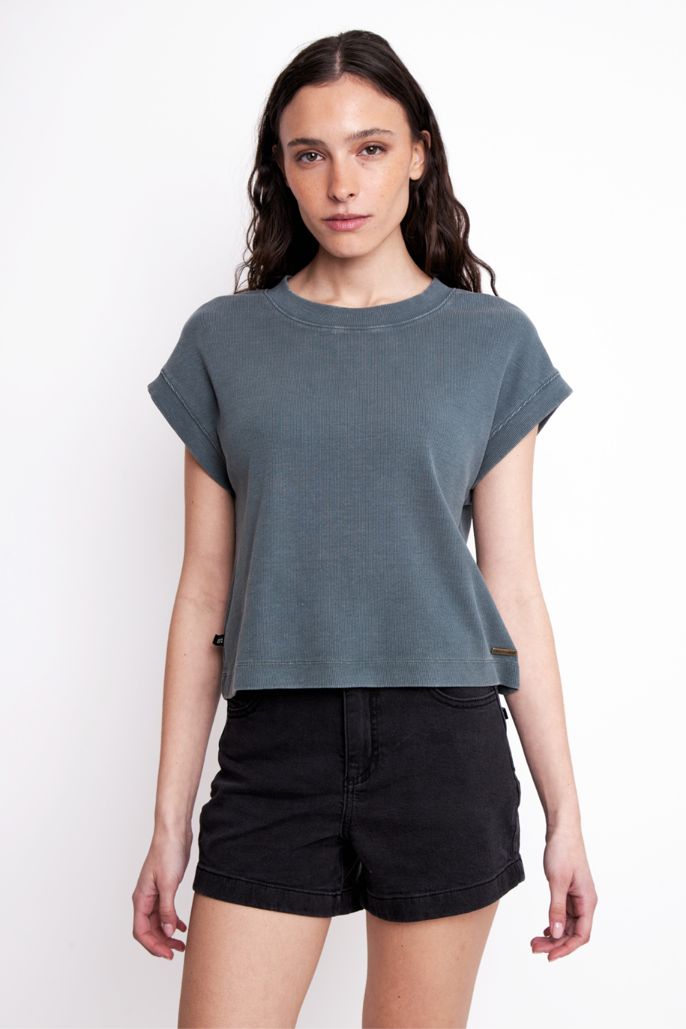 Polera Elis Orgánica Petróleo Mujer