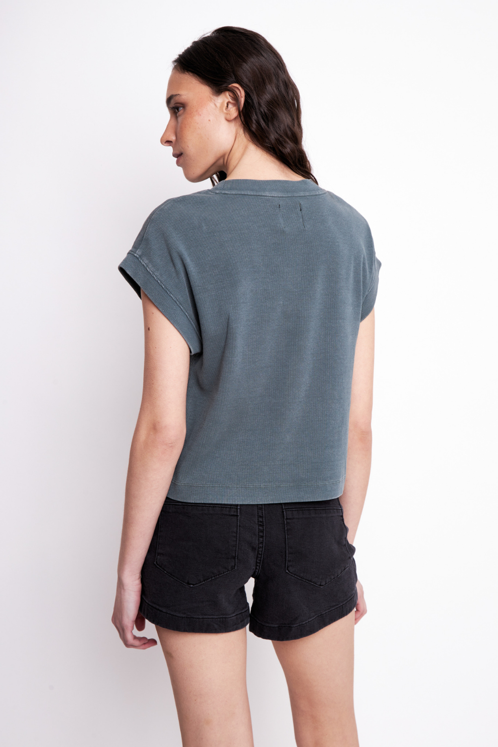 Polera Elis Orgánica Petróleo Mujer