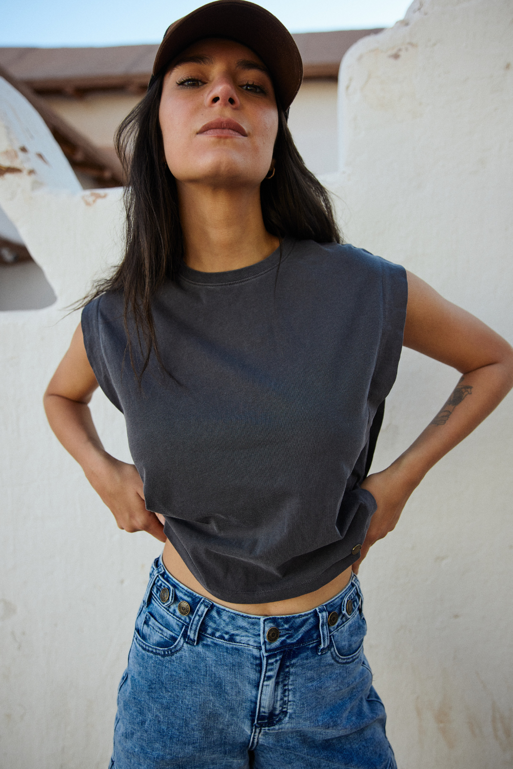Polera Lilia Orgánica Gris Mujer
