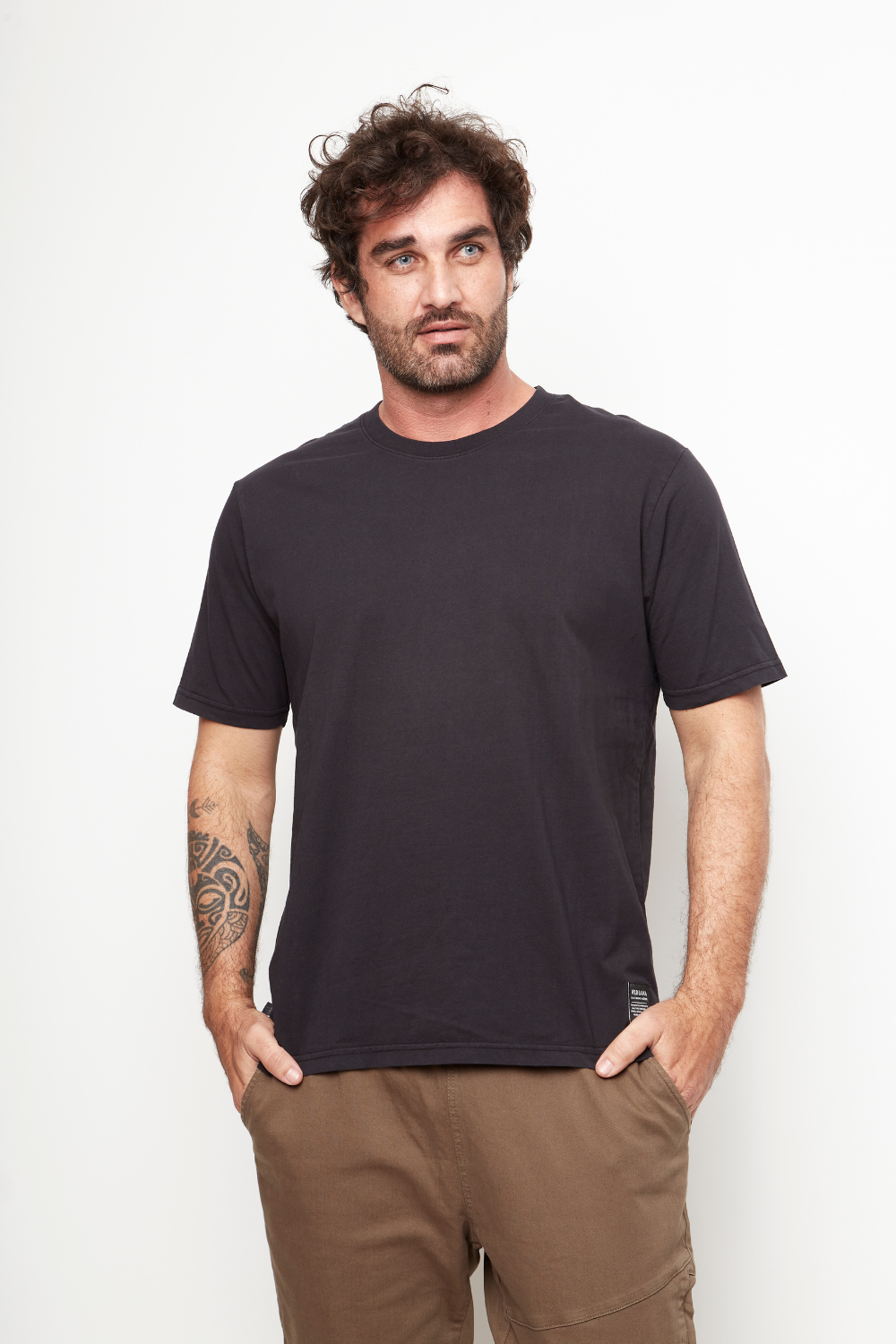 Polera Bat Orgánica Negro Hombre