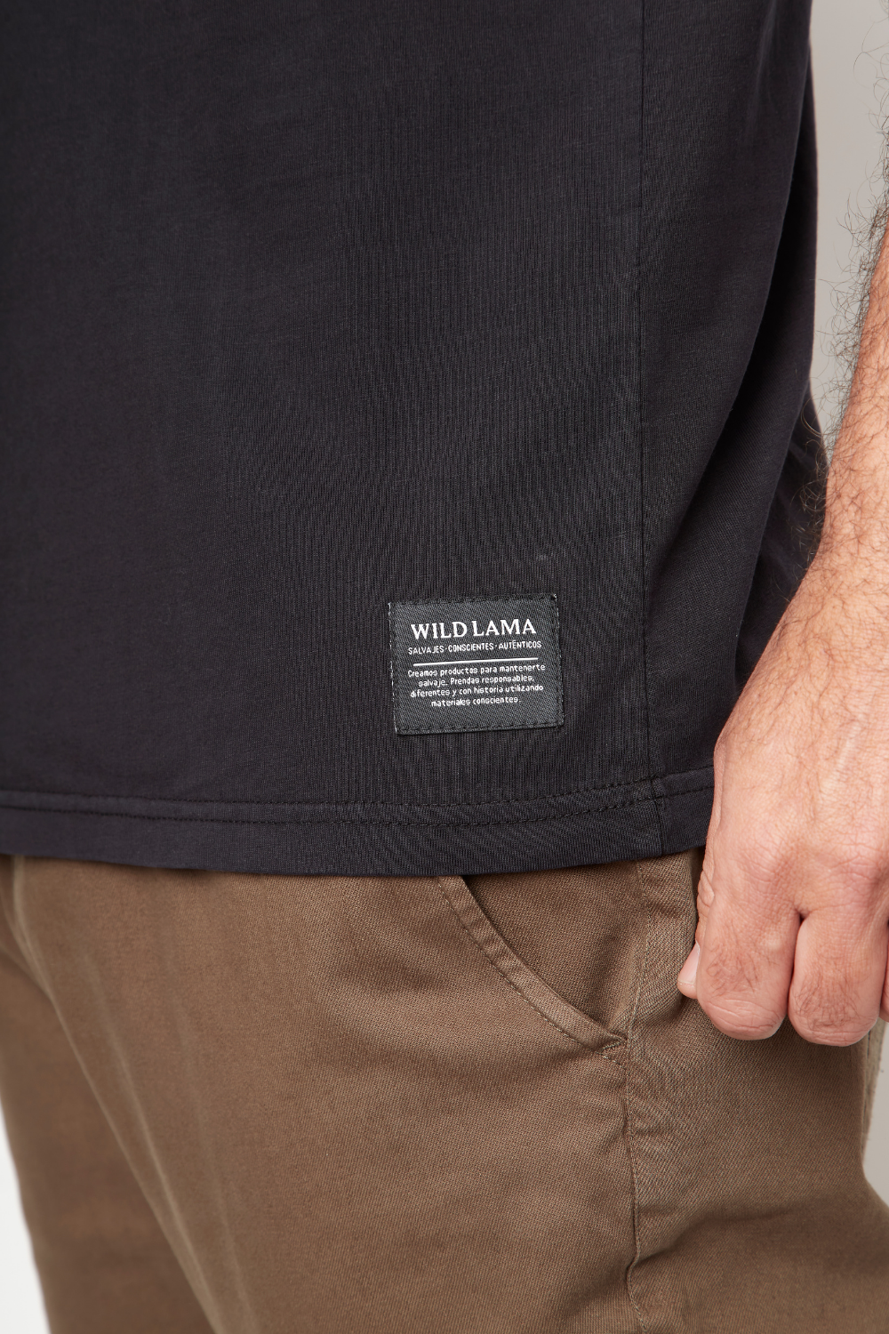 Polera Bat Orgánica Negro Hombre