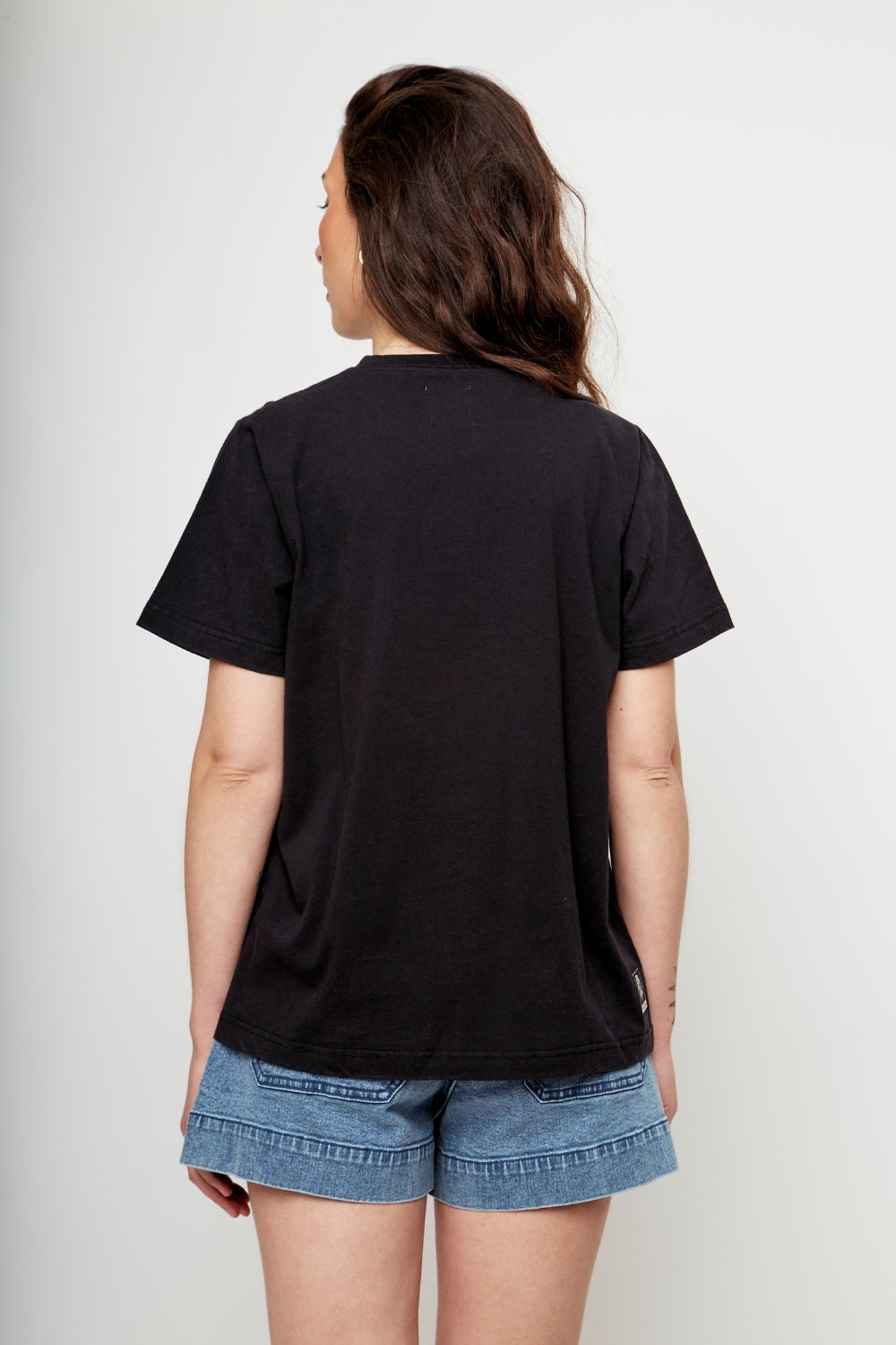 Polera Genovesa Orgánica Negra Tigre Mujer
