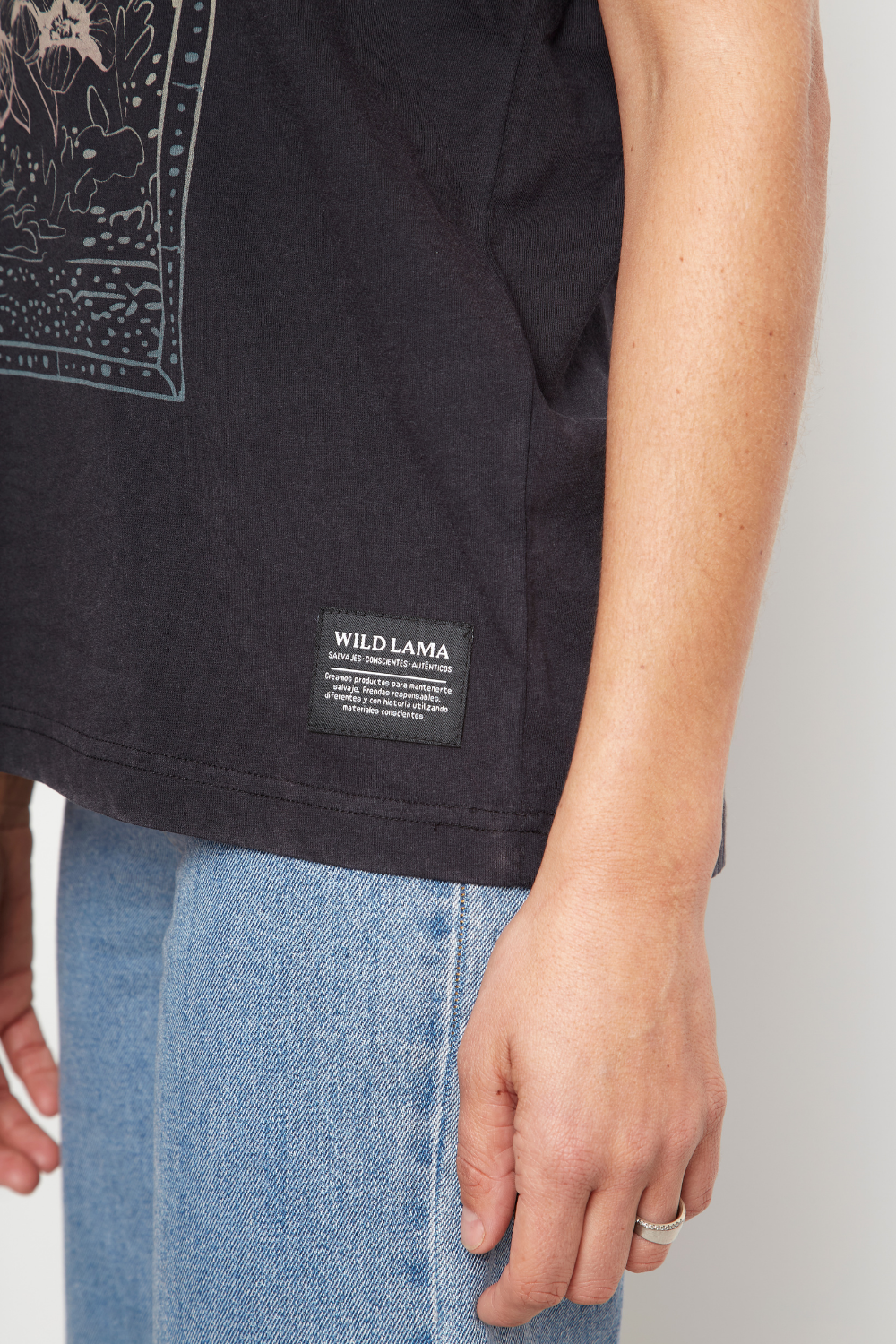 Polera Genovesa Orgánica Negra Mujer