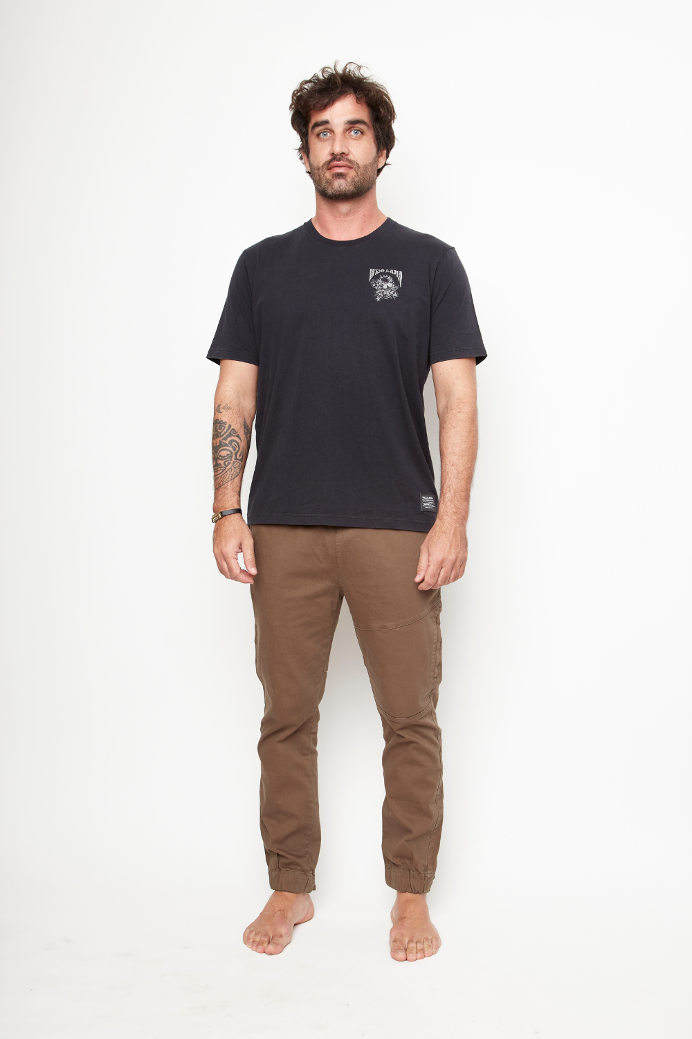 Polera Karu Orgánica Negro Hombre