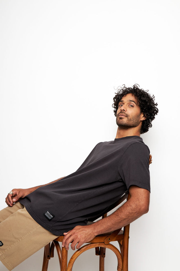 Polera Bat Orgánica Negra Hombre