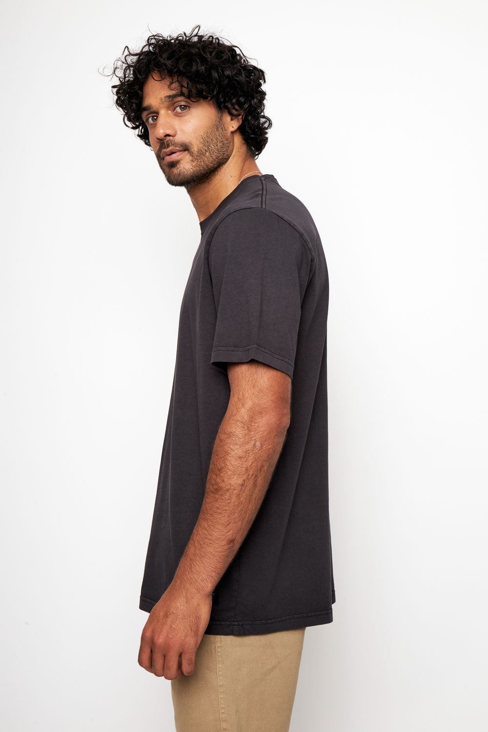 Polera Bat Orgánica Negra Hombre