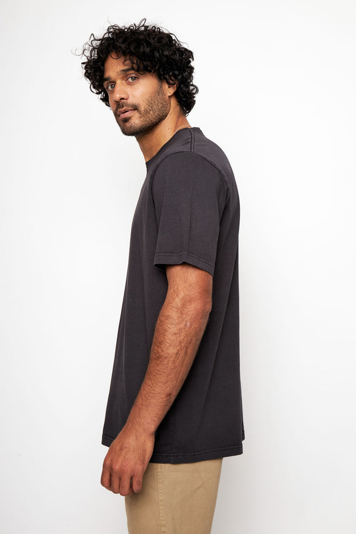Polera Bat Orgánica Negra Hombre