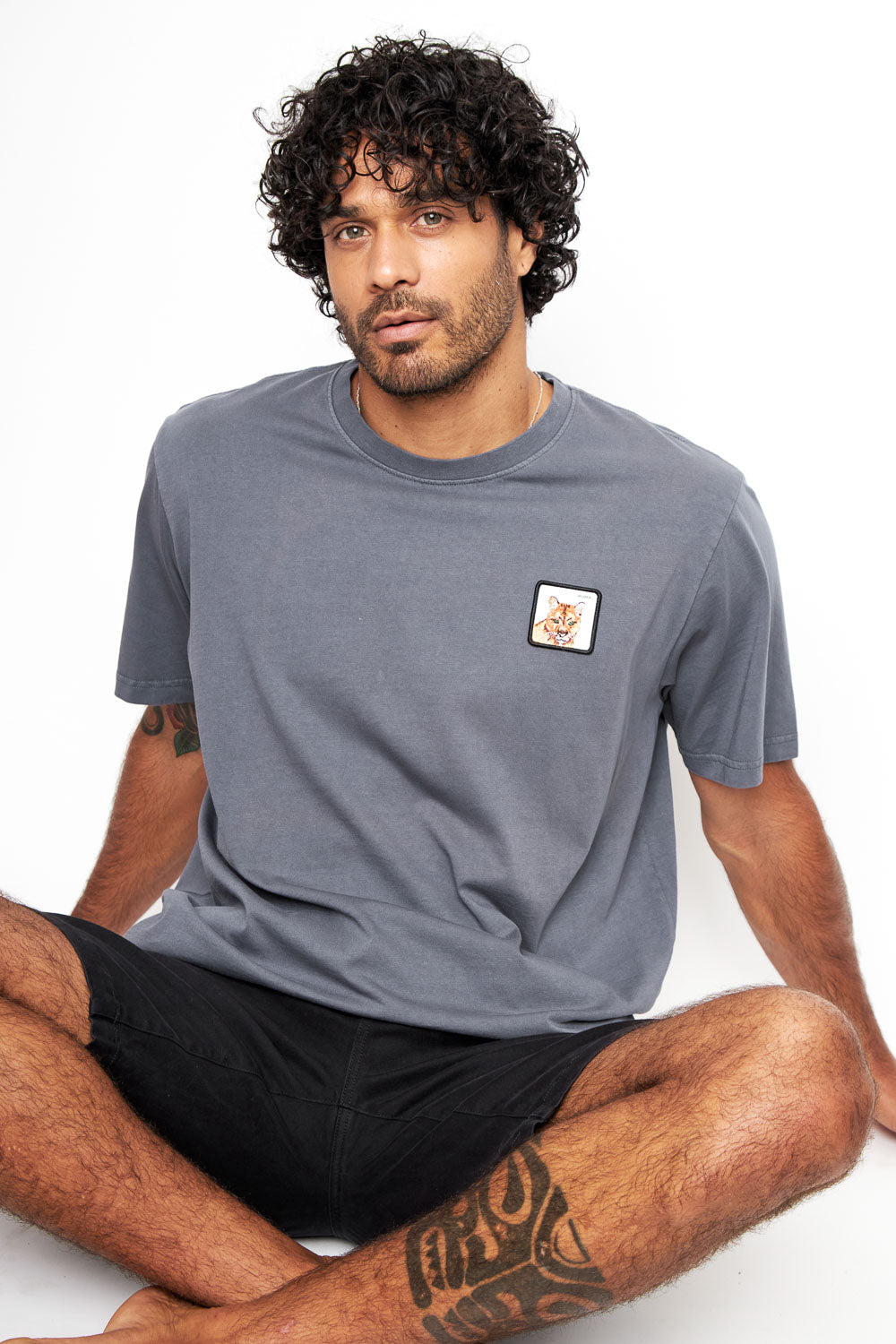 Polera Bat Parche Orgánica Azul Puma Hombre