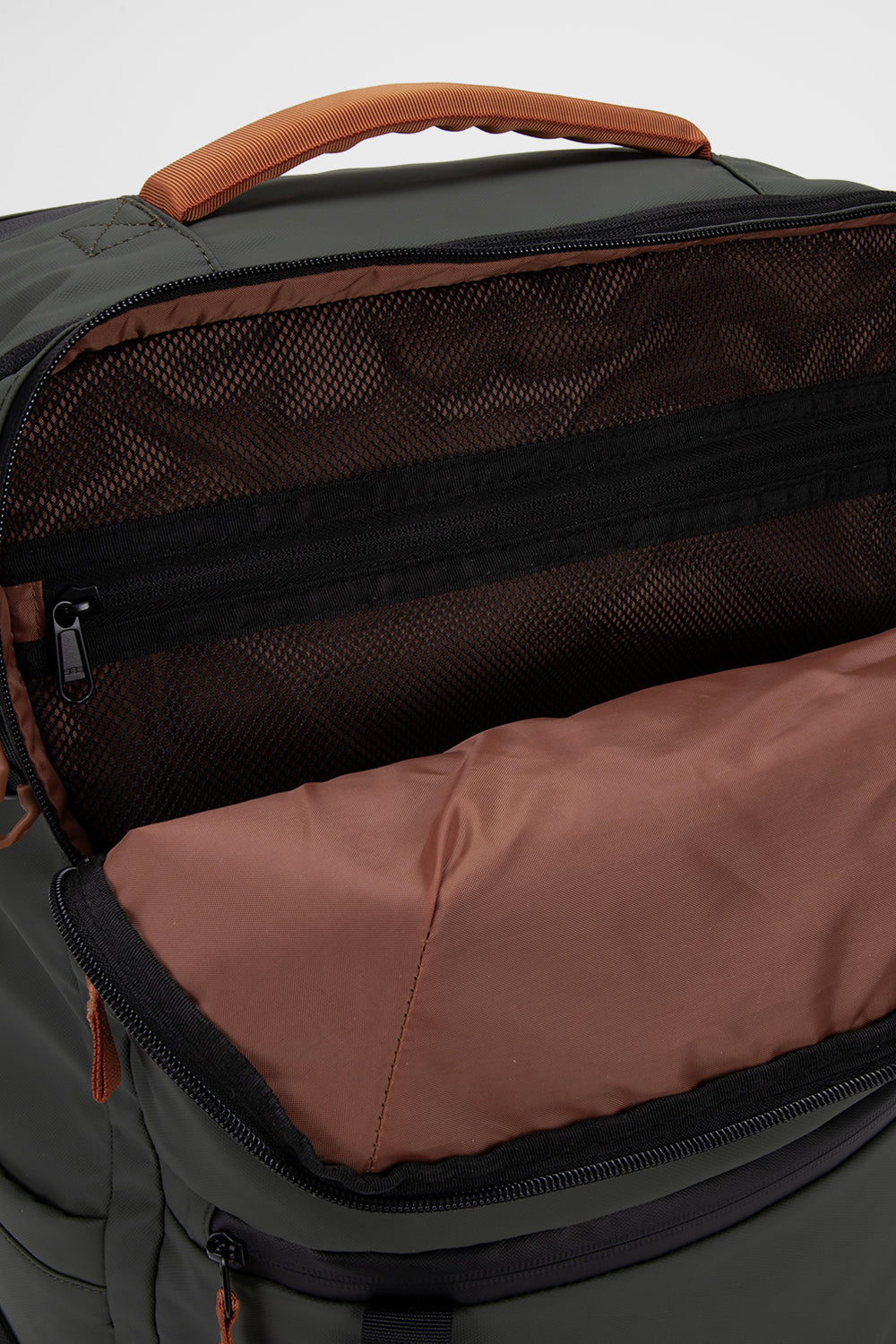 Mochila Travel Baku L Reciclada Verde 44 Lts.