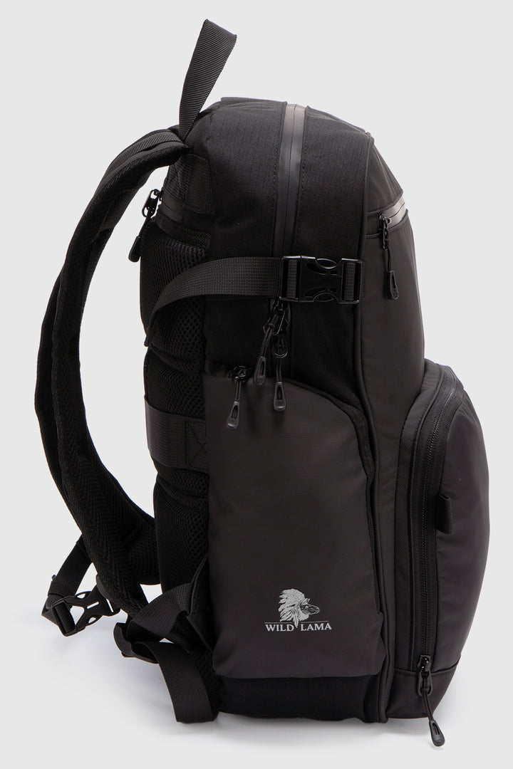 Mochila Travel Nera Reciclada Negra 16 Lts.
