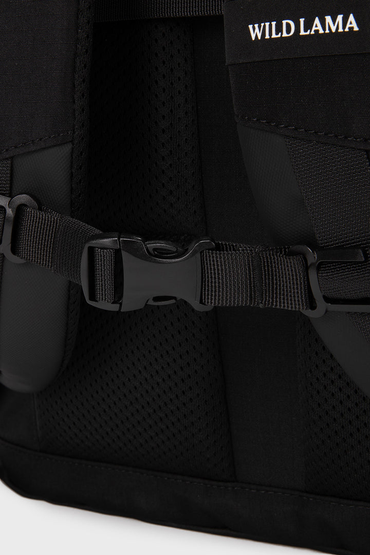 Mochila Travel Baku M Reciclada Negra 26 Lts.