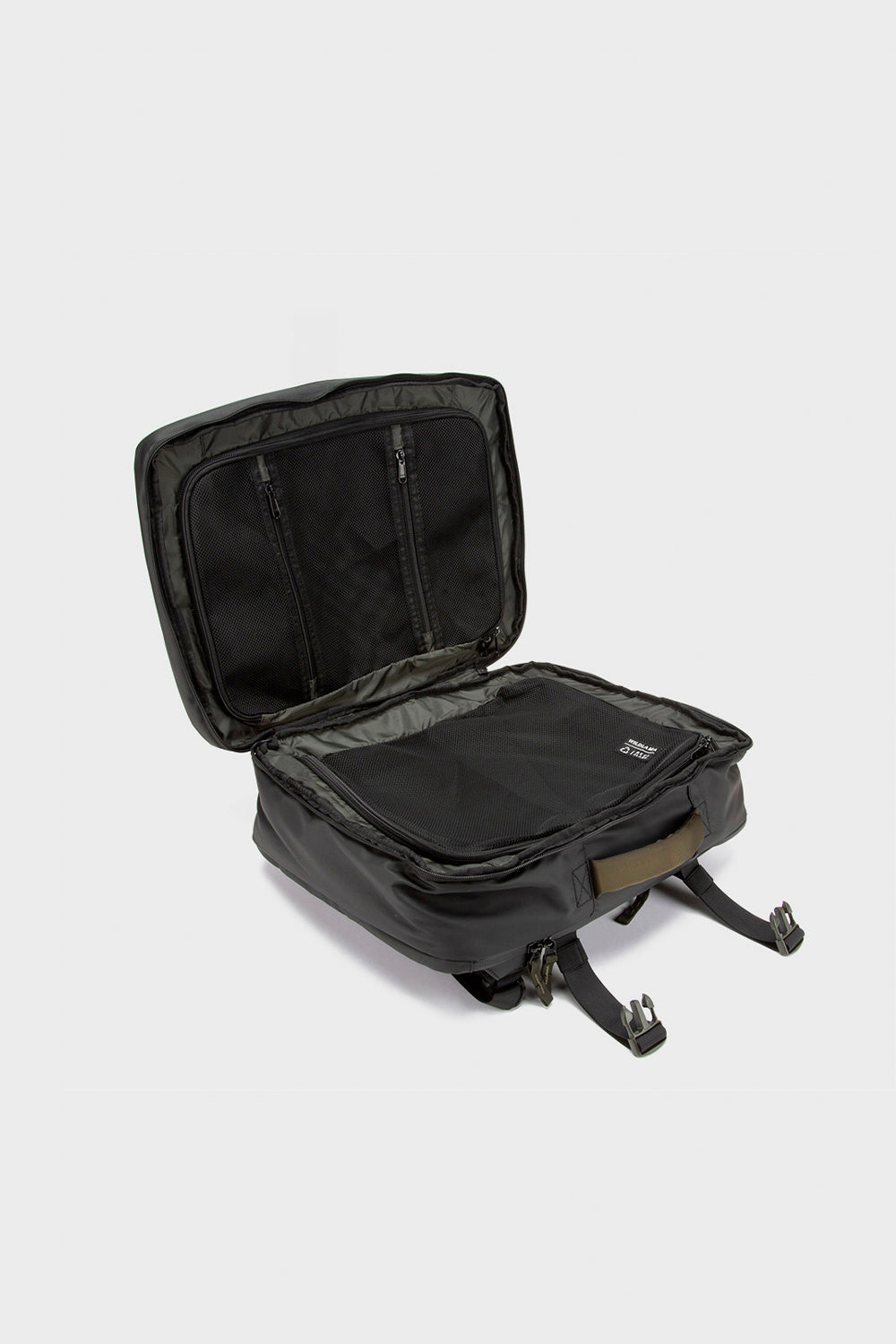 Mochila Travel Baku M Reciclada Negra 26 Lts.