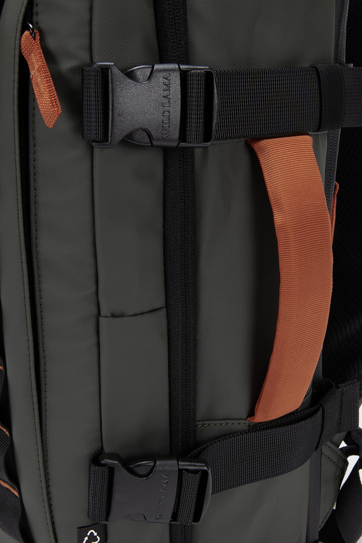 Mochila Travel Baku M Reciclada Verde 26 Lts.