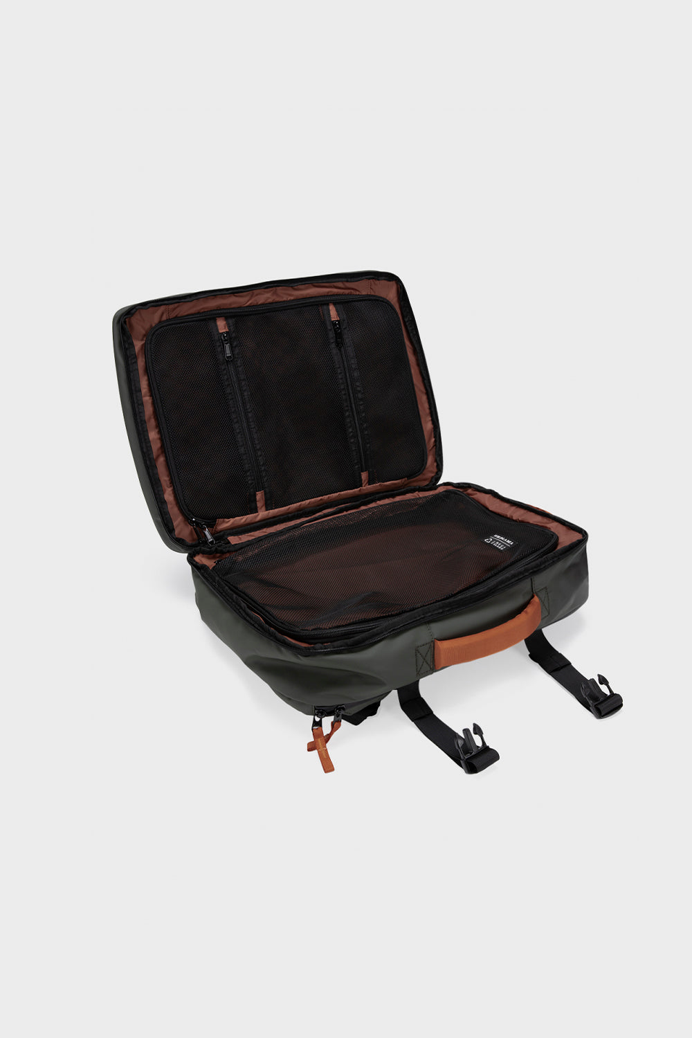 Mochila Travel Baku M Reciclada Verde 26 Lts.
