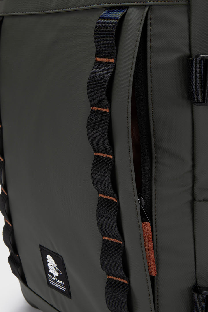 Mochila Travel Baku M Reciclada Verde 26 Lts.