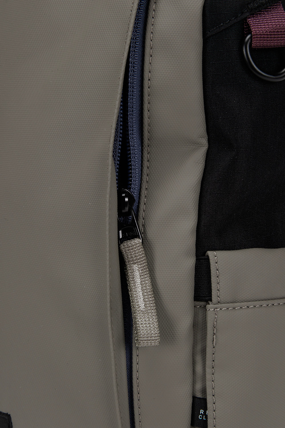 Mochila Travel Baku S Reciclada Beige 21 Lts.