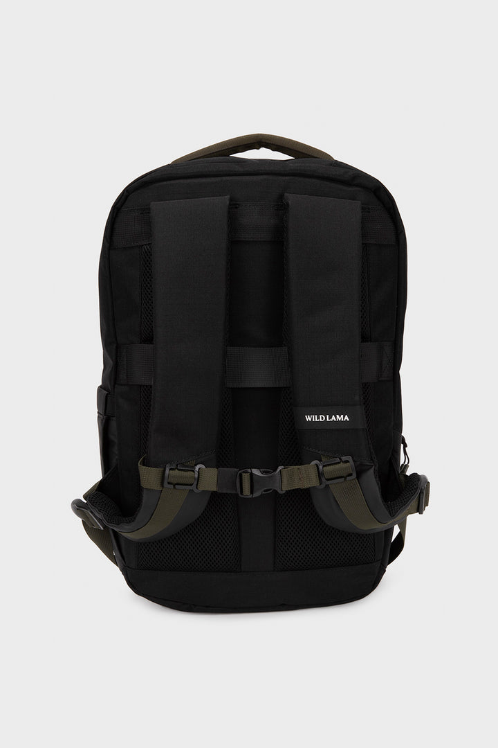 Mochila Travel Baku S Reciclada Negra 21 Lts.