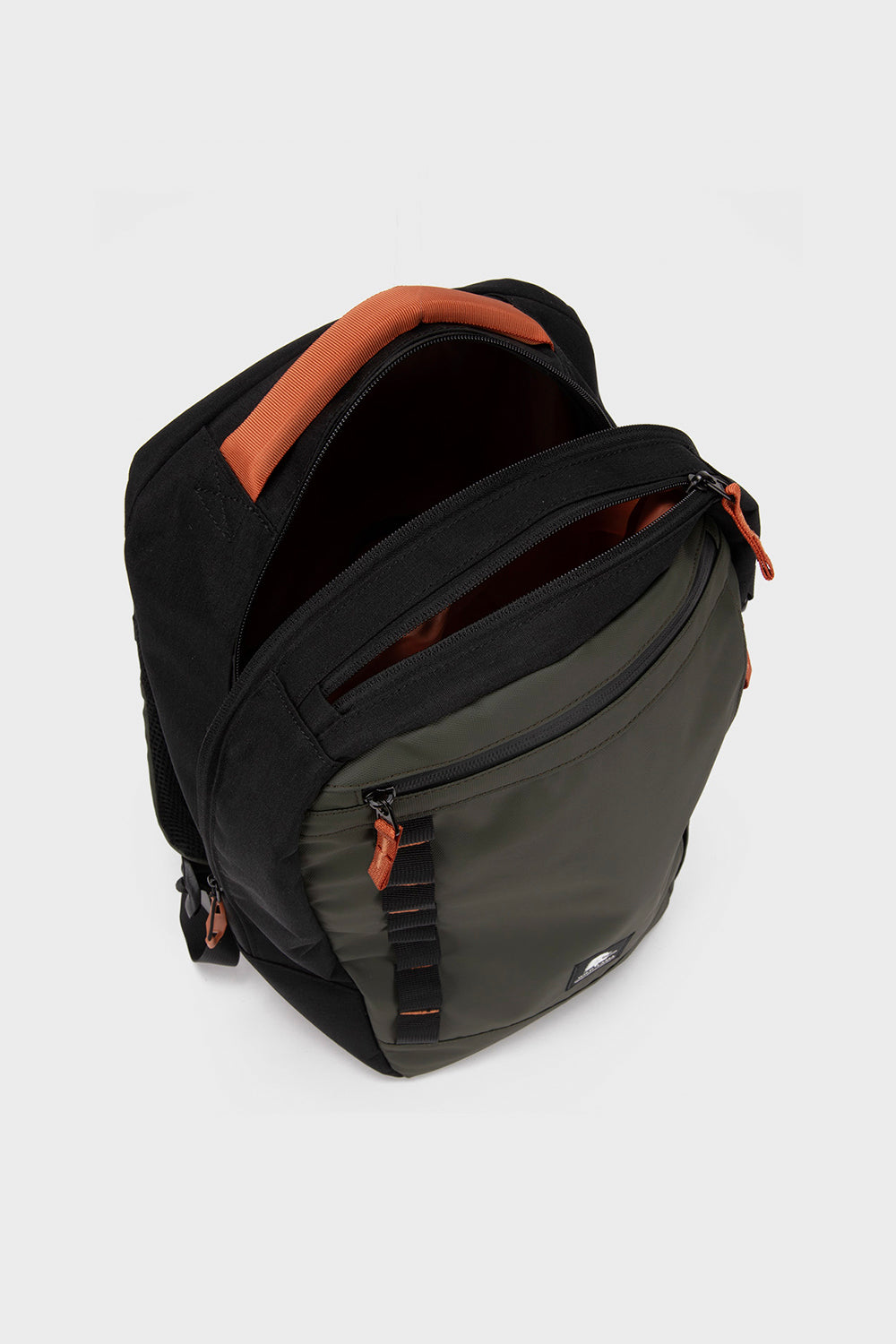 Mochila Travel Baku S Reciclada Verde 21 Lts.