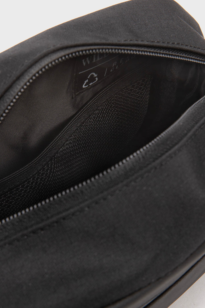 Neceser Travel Raco Reciclado Negro 3 Lts.