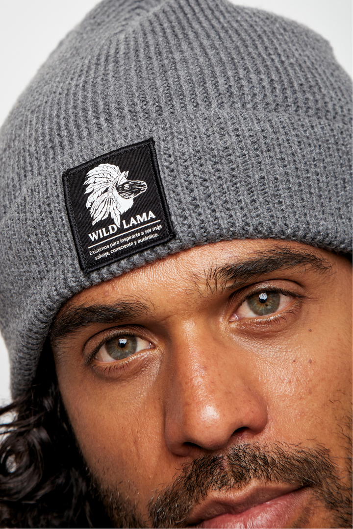 Gorro Eris Reciclado Gris Oscuro