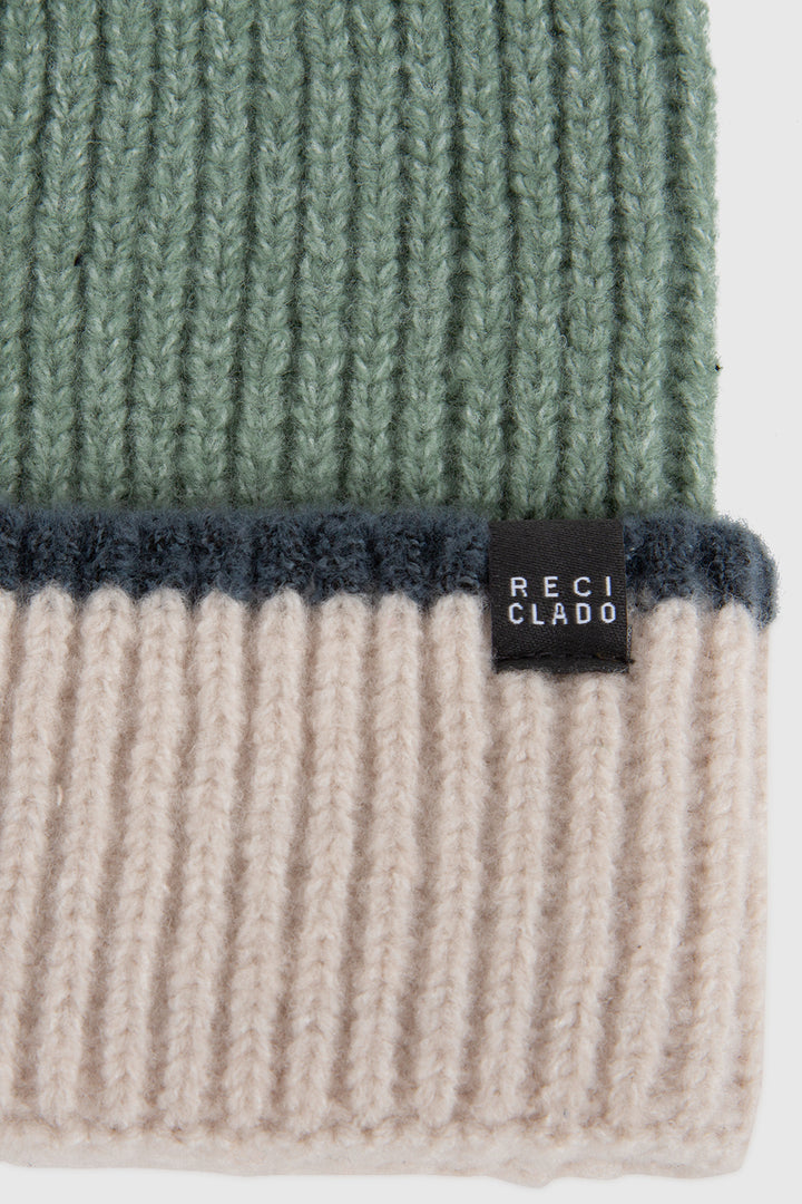 Gorro Noto Reciclado Verde Agua