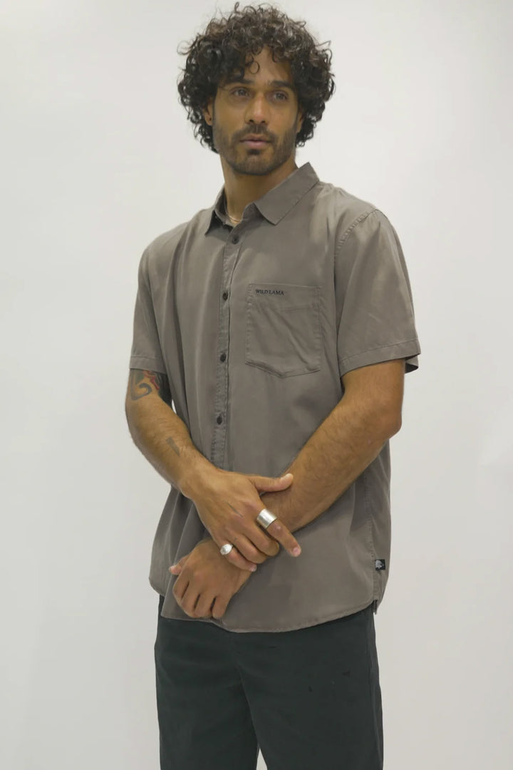 Camisa Jim Café Hombre