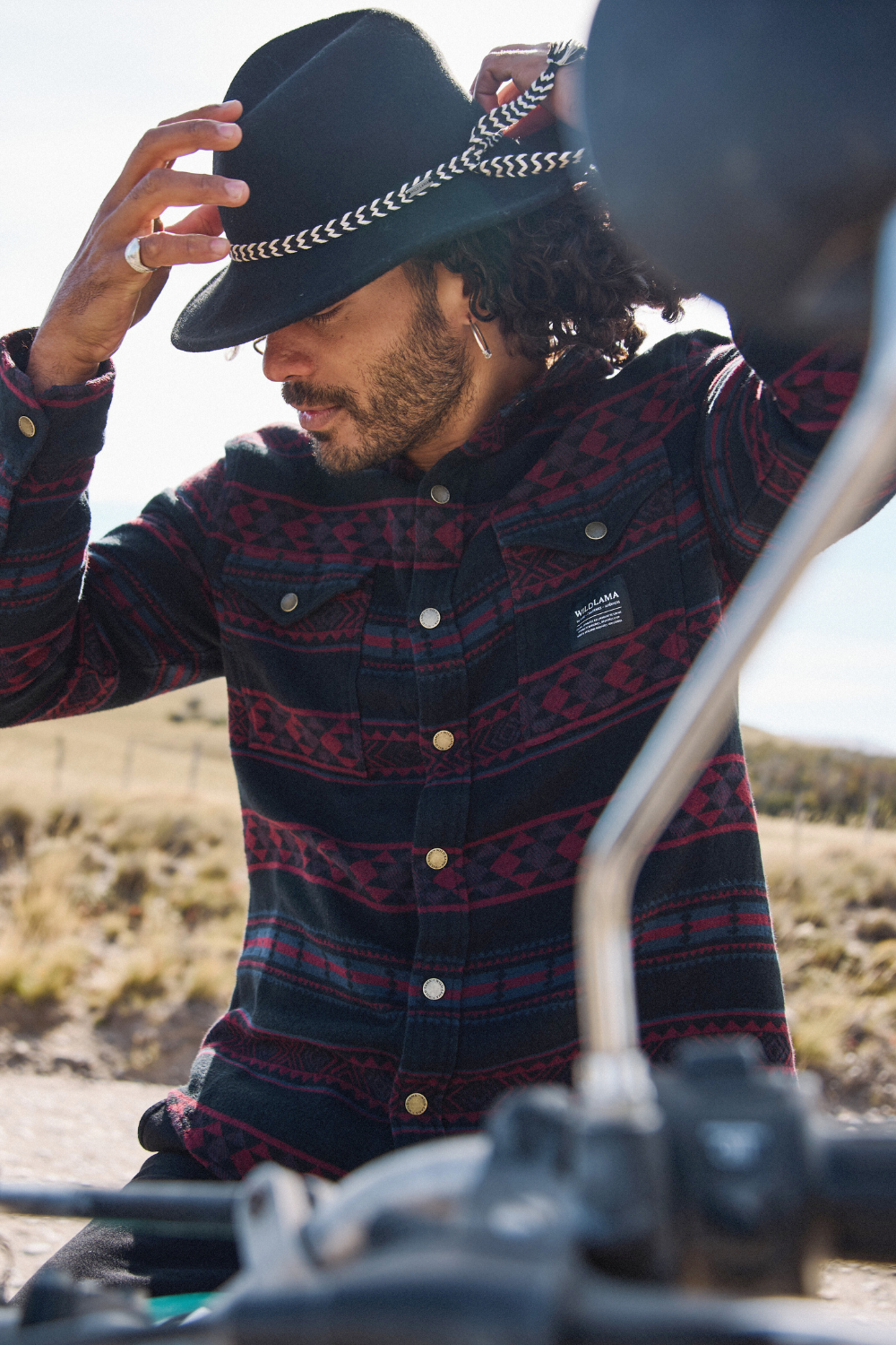 Camisa Serbal Orgánica Full Print Burdeo Hombre