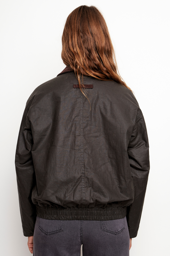 Chaqueta Wax Cala Orgánica Verde Militar Mujer