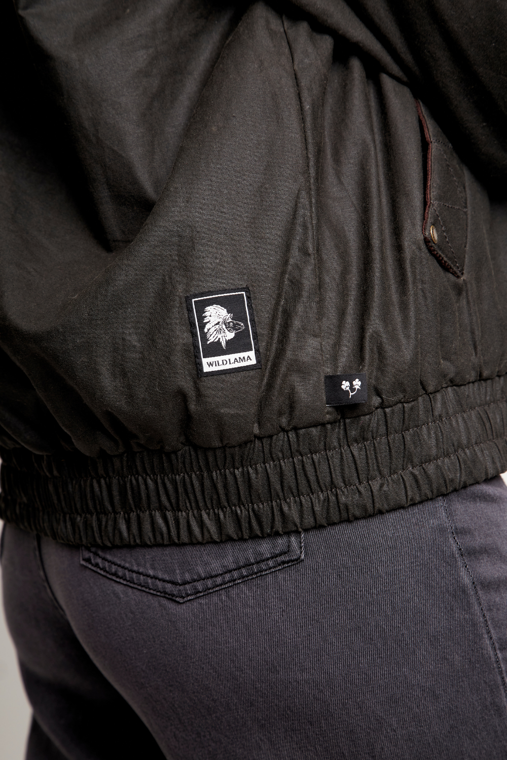 Chaqueta Wax Cala Orgánica Verde Militar Mujer