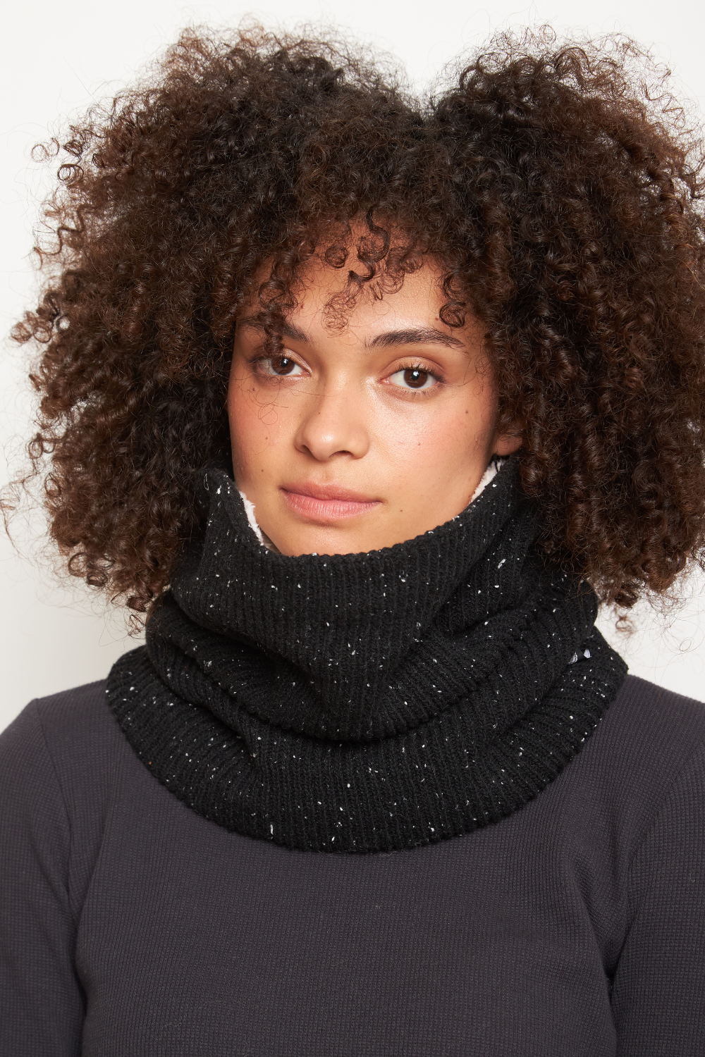 Cuello Lua Reciclado Negro