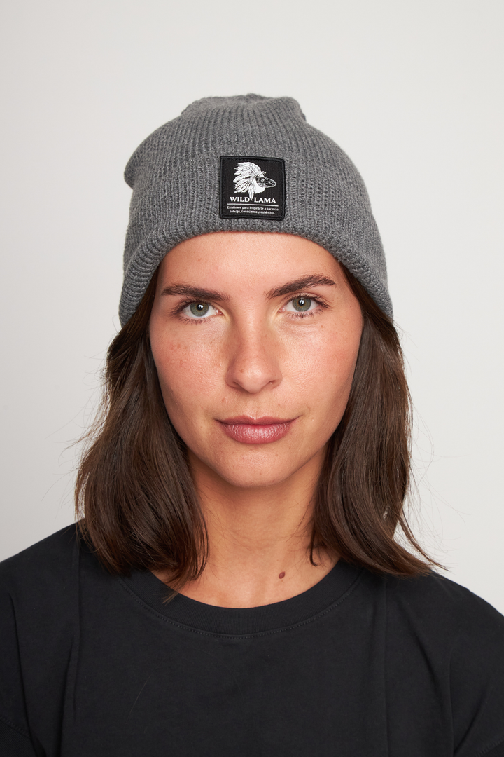 Gorro Eris Reciclado Gris Oscuro