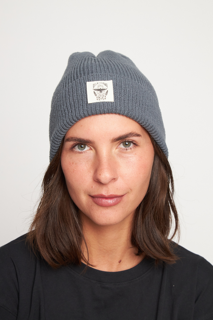 Gorro Greg Fibras Naturales Gris Azulado