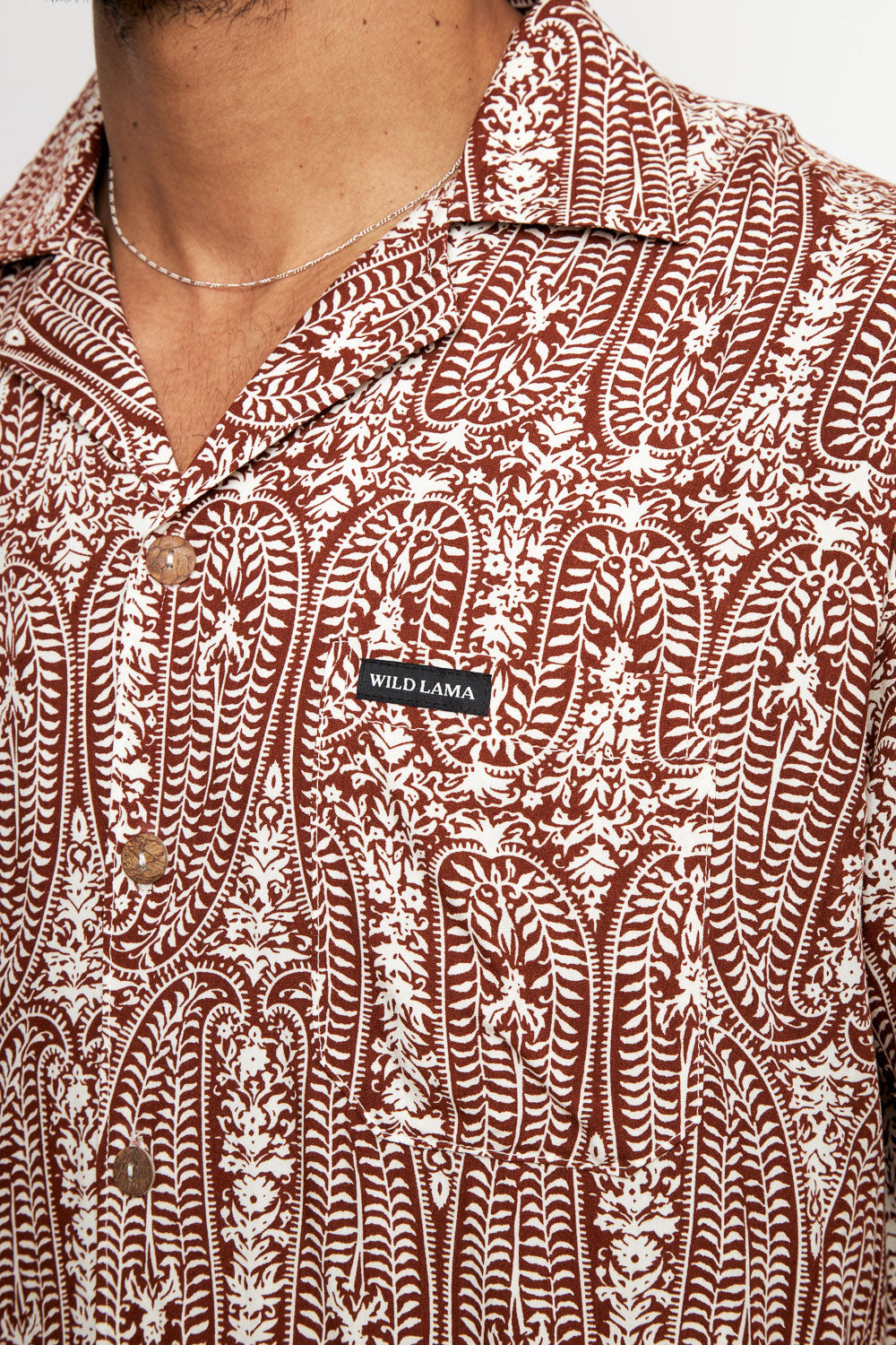 Guayabera Ecuador Paisley Burdeo Hombre