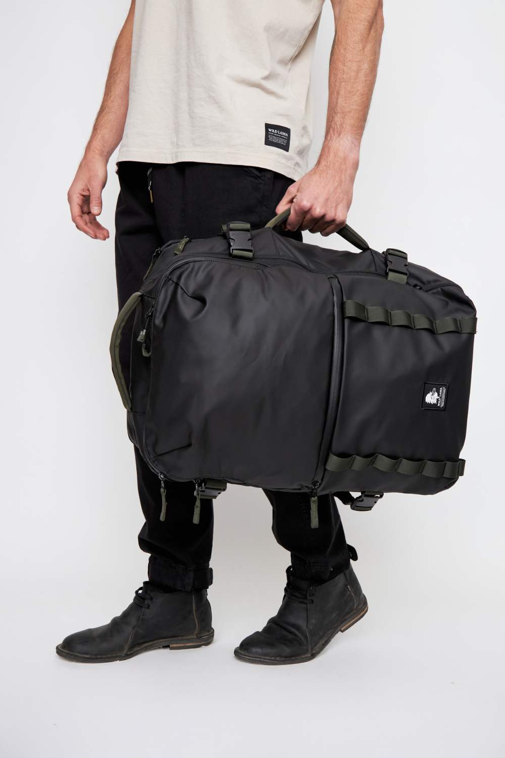 Mochila Travel Baku L Reciclada Negra 44 Lts.