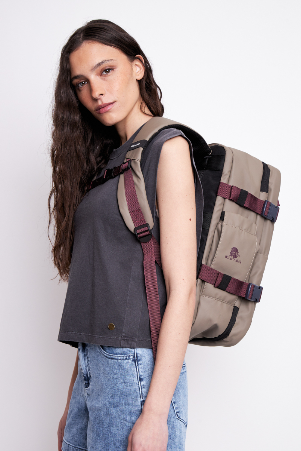 Mochila Travel Baku M Reciclada Beige 26 Lts.
